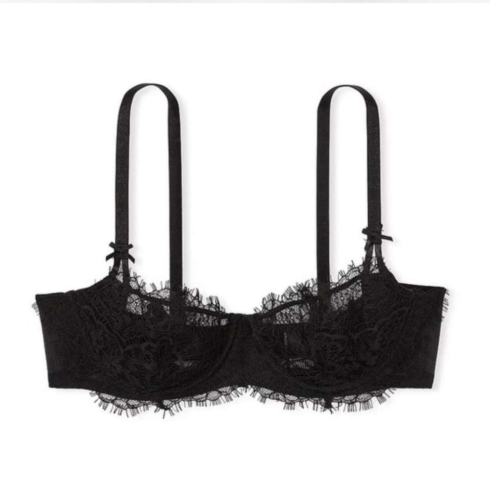 Victoria’s Secret lace unlined balconette
